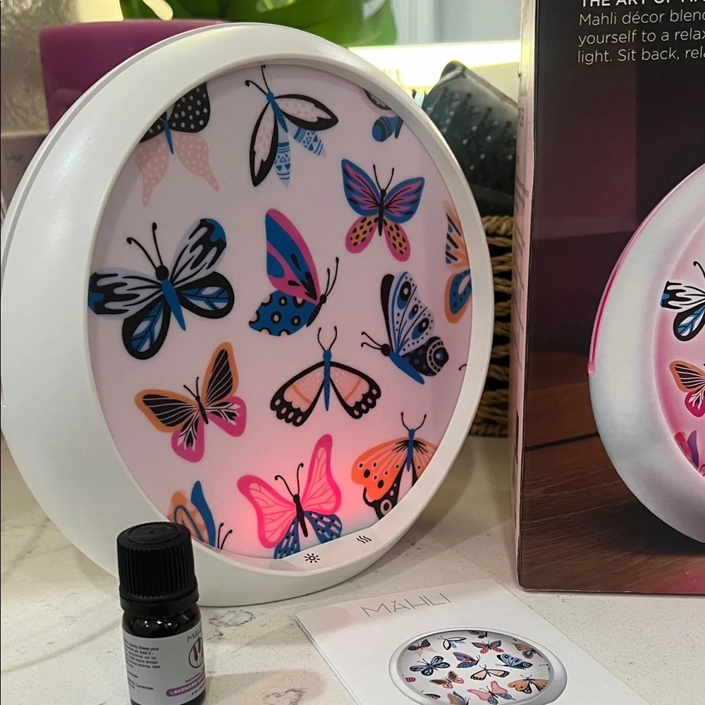 Mahli Butterfly Ultrasonic Diffuser. New with tag